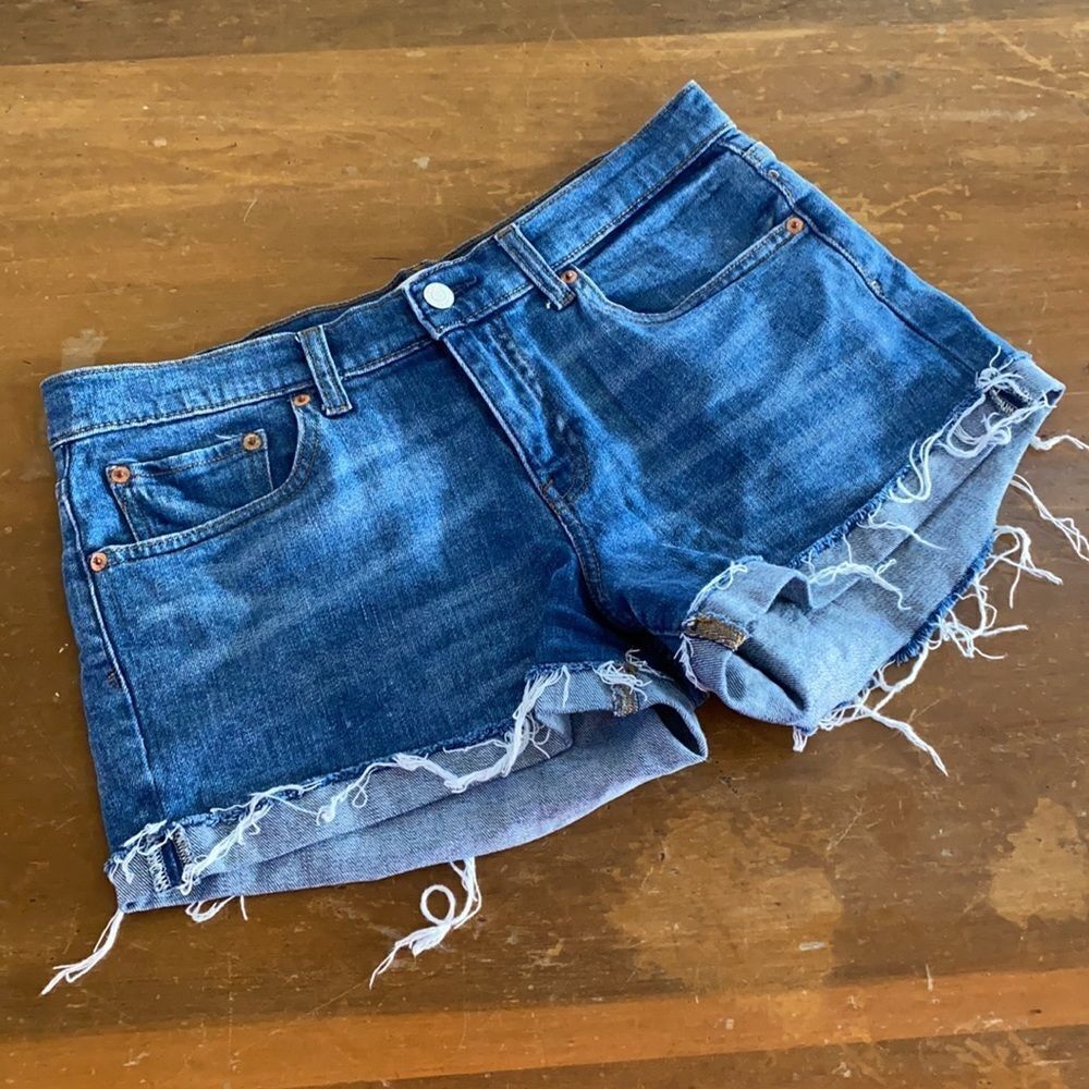 Gap Cut Off Shorts 3” Denim Rolled Cuff Sz 28